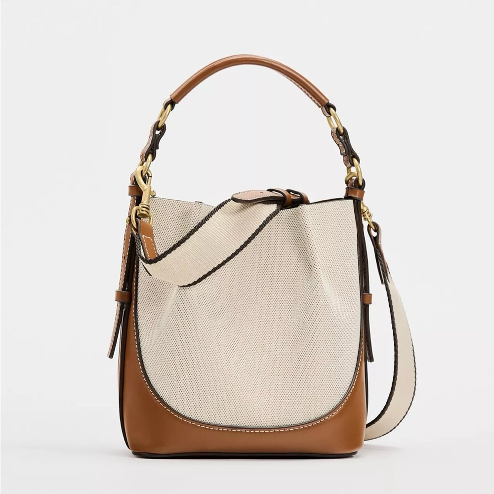 Elegant Tan and Cream Women's Bucket Bag
